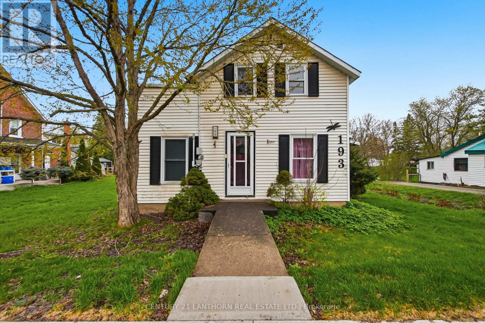 Property Photo: 193 St. Lawrence Street East ON K0K 2C0