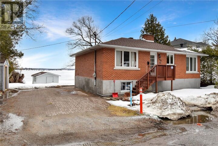 Property Photo:  488 Lake Point Crt  ON P3E 6J3 