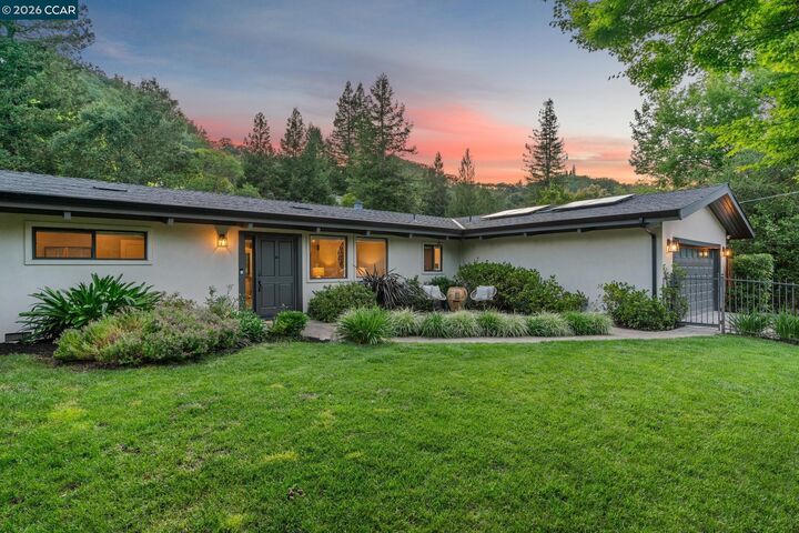 Property Photo: 2837 Litina Ct CA 94507