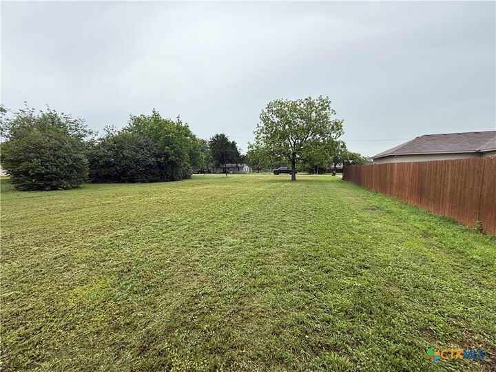 Property Photo:  303 Crockett Street  TX 76534 