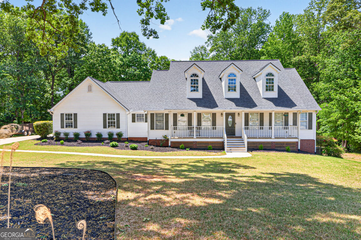 Property Photo: 5633 Peace Avenue GA 30517