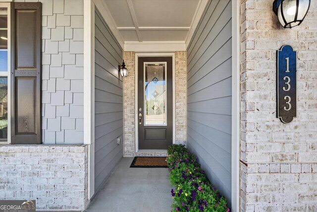 Property Photo:  133 Iron Oak Drive  GA 30269 