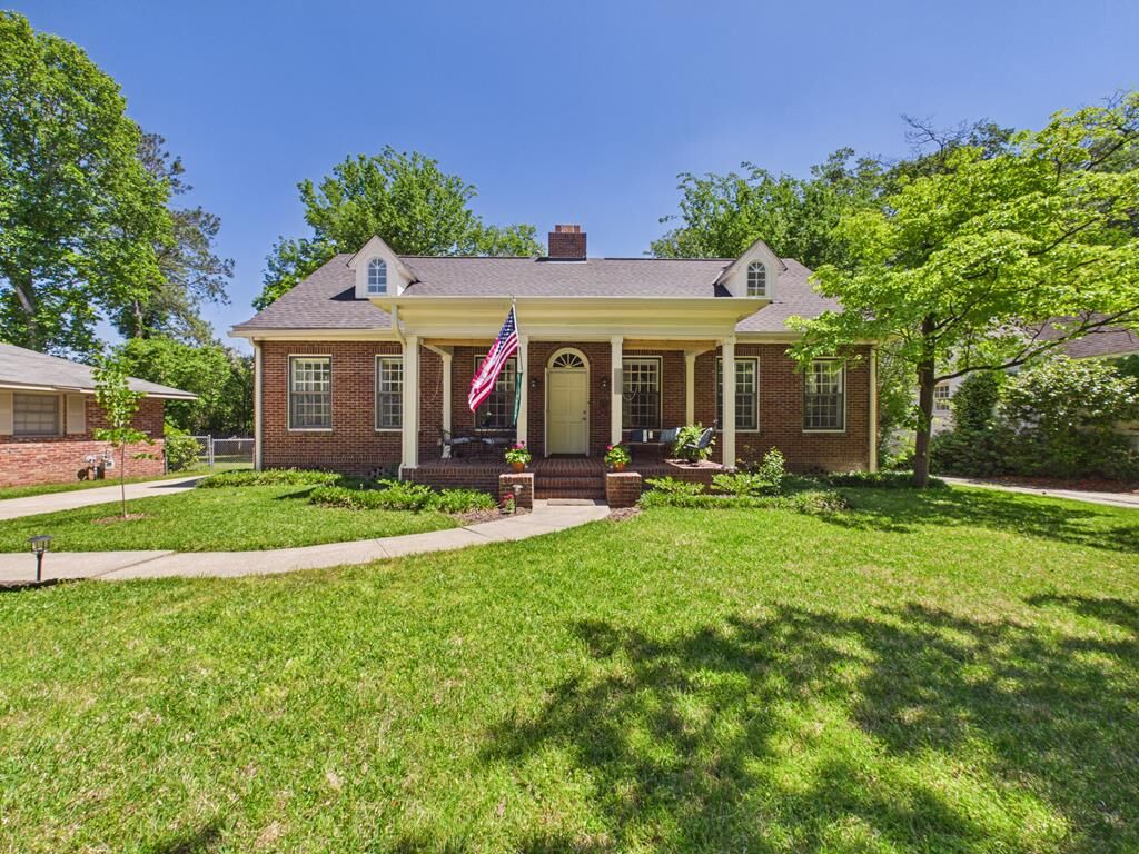 Property Photo:  864 Blandford Avenue  GA 31906 