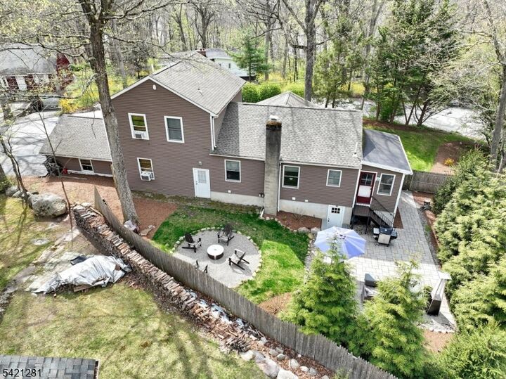 Property Photo:  10 Hillside Rd  NJ 07456 