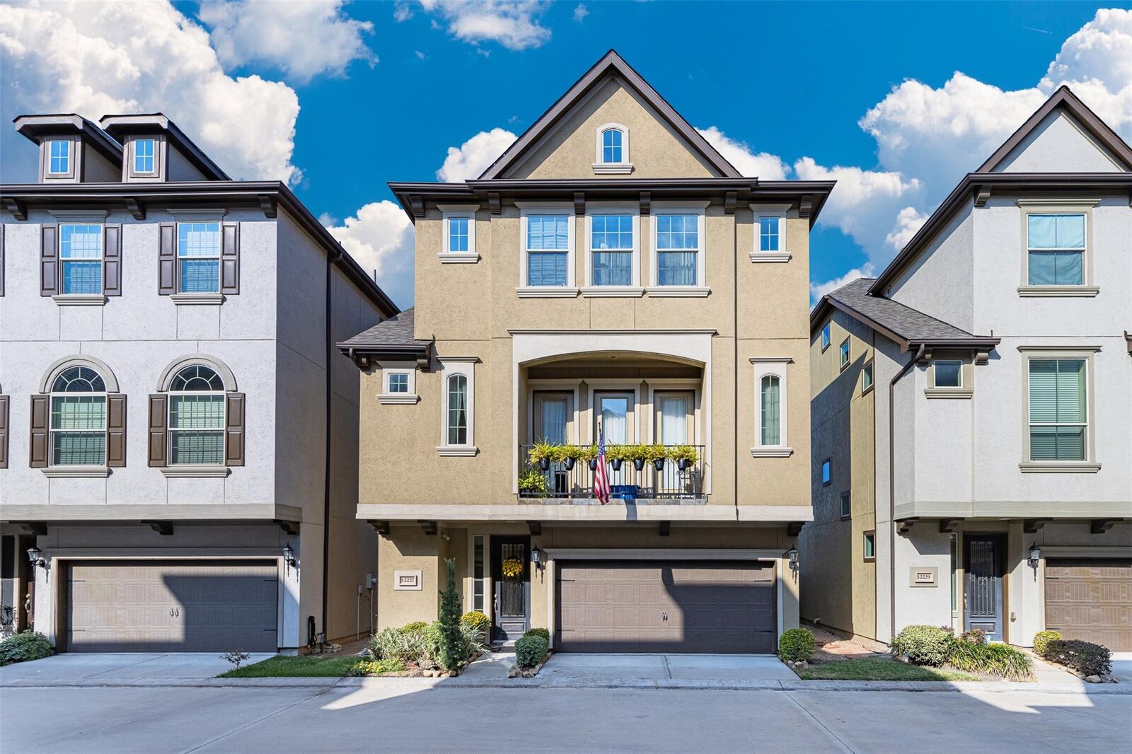 Property Photo:  12227 Oxford Crescent Circle  TX 77082 