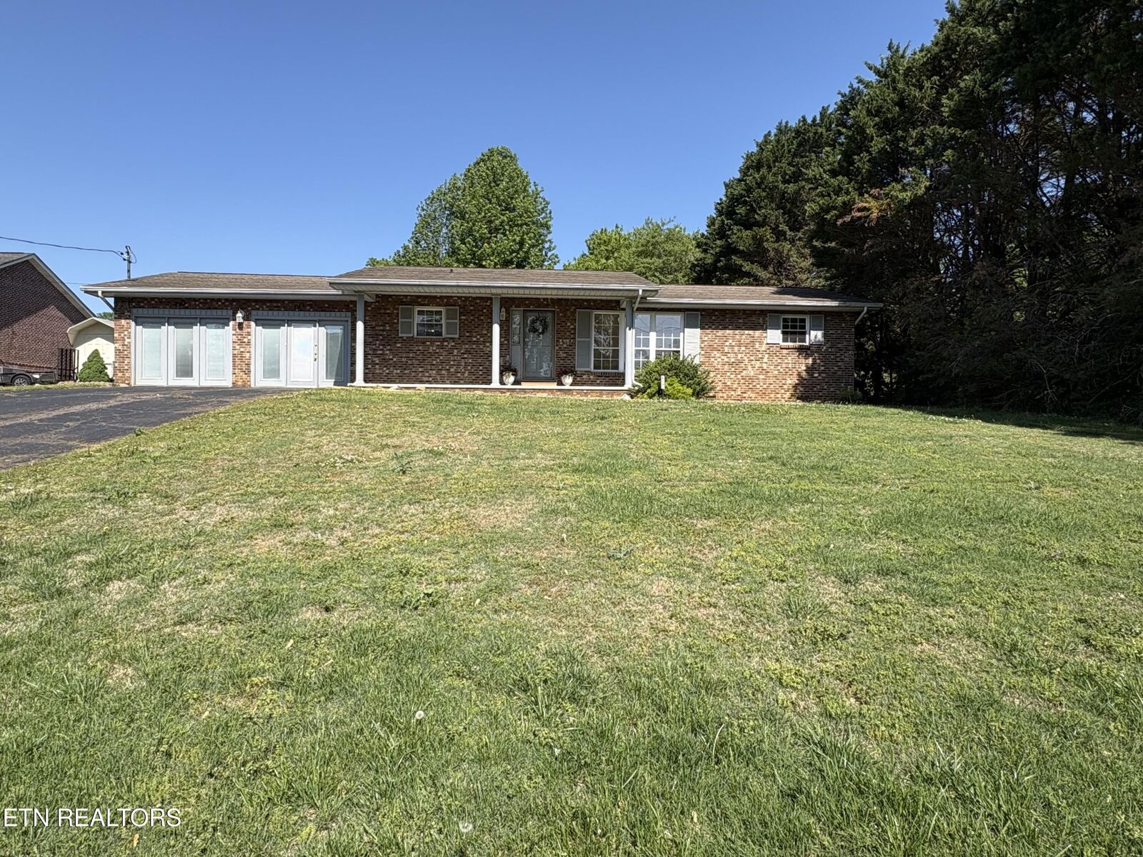 Property Photo:  410 First St  TN 37865 