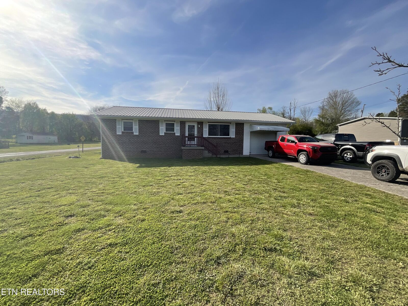 Property Photo:  1084 Cemetery Rd  TN 37381 
