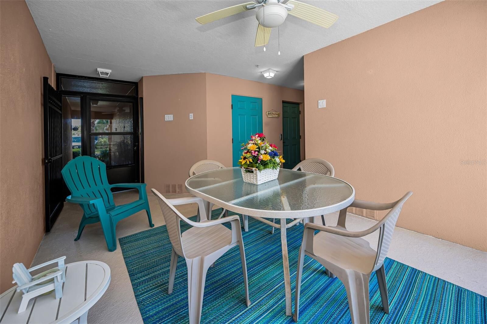 Property Photo:  4928 Hammerhead Drive  FL 34652 