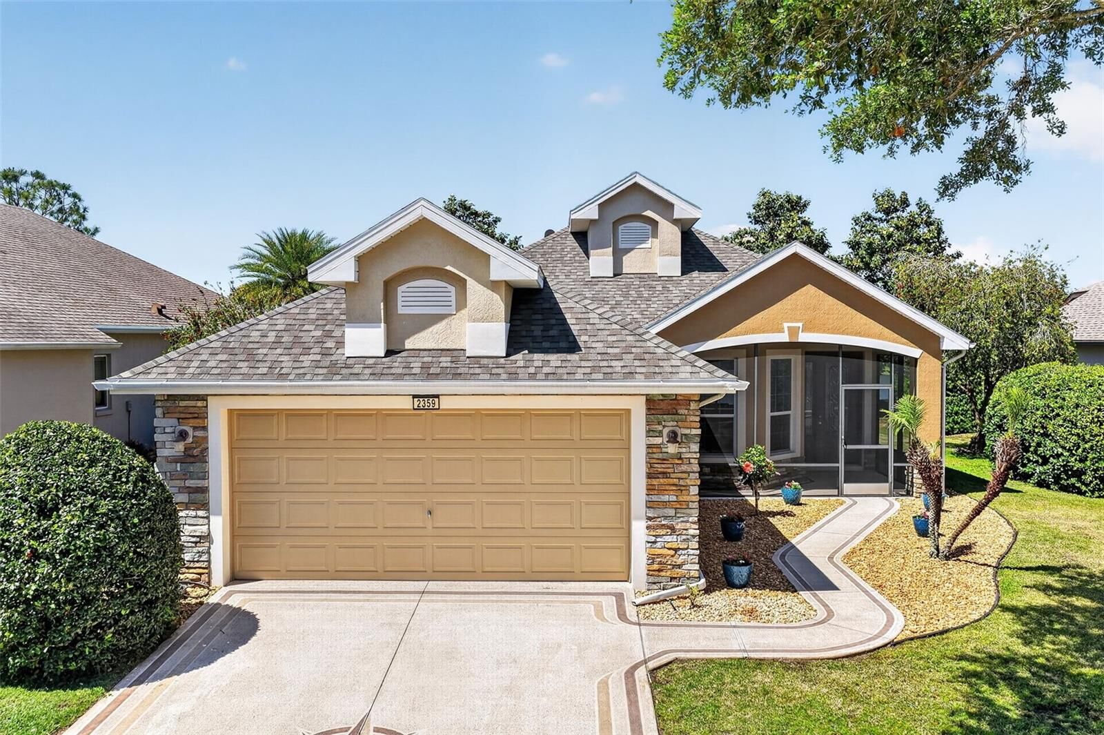 Property Photo: 2359 Wakefield Way FL 32757