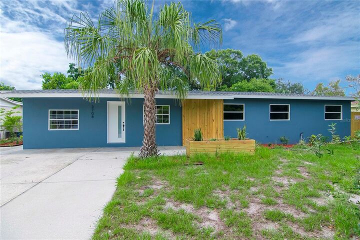 Property Photo:  3708 W Tyson Avenue  FL 33611 