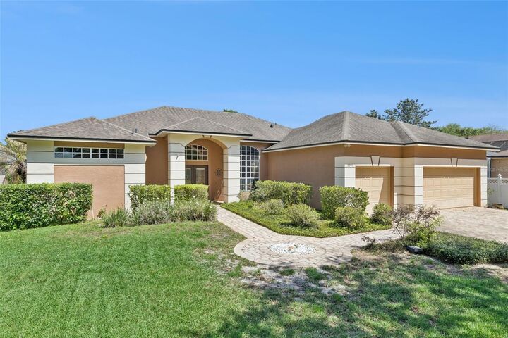 Property Photo:  8041 Monier Way  FL 32835 