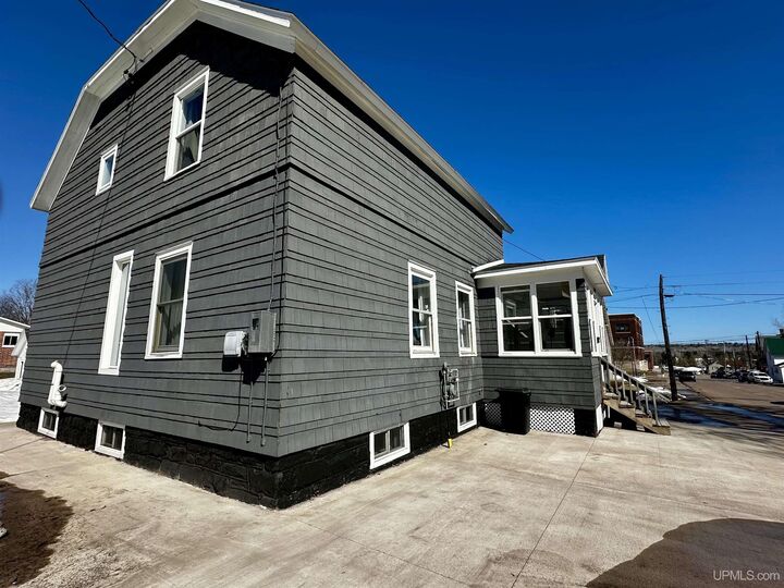 Property Photo:  611 Sixth Street  MI 49945 