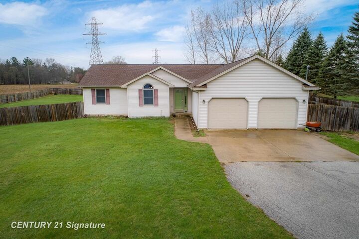 Property Photo:  5501 N River Road  MI 48623 