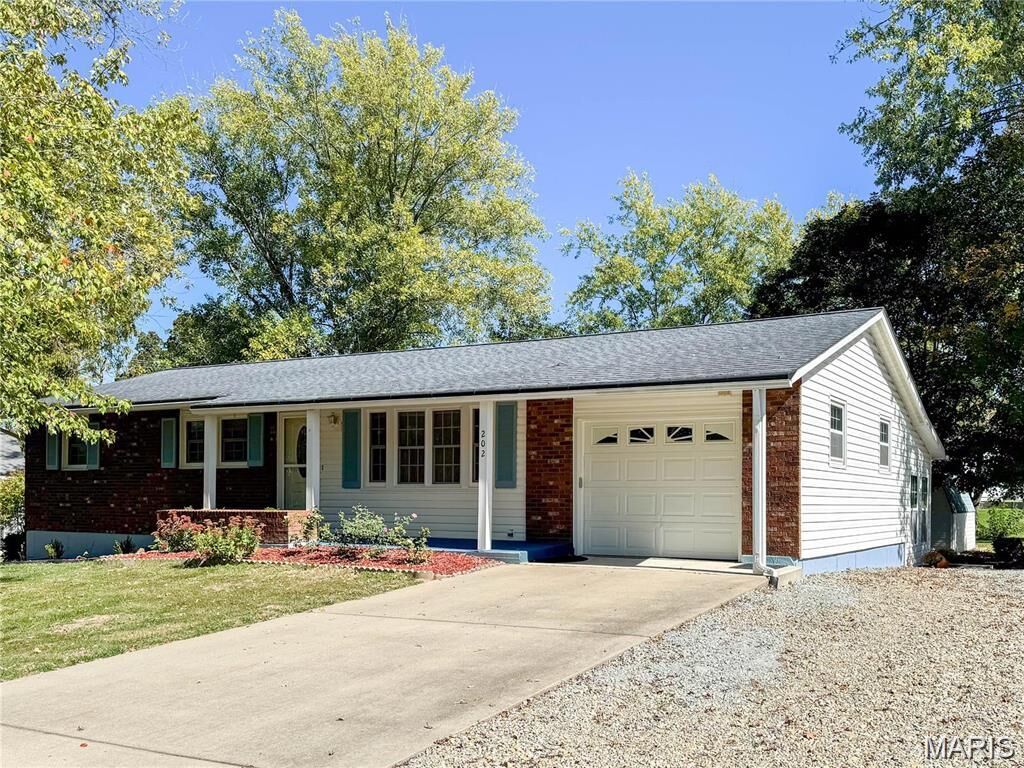 Property Photo:  202 S Trailwood Street  MO 63601 
