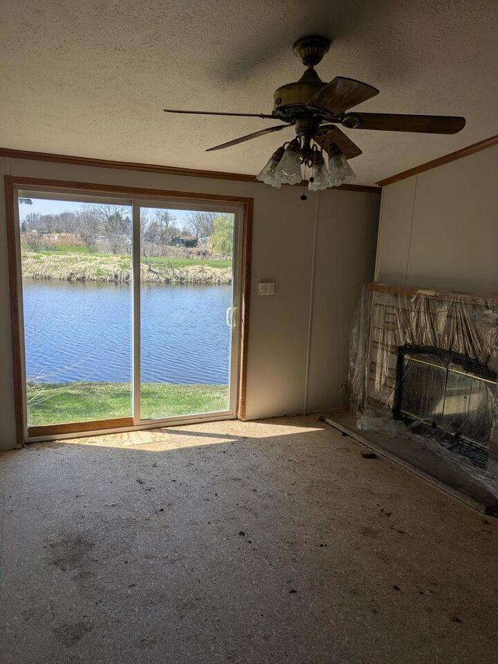 Property Photo:  54 Beacon Bay  IL 60050 