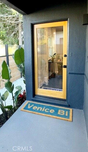 Property Photo:  2353 Beach Avenue  CA 90291 