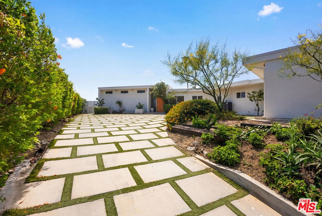 Property Photo: 10418 Ormond Street CA 91040