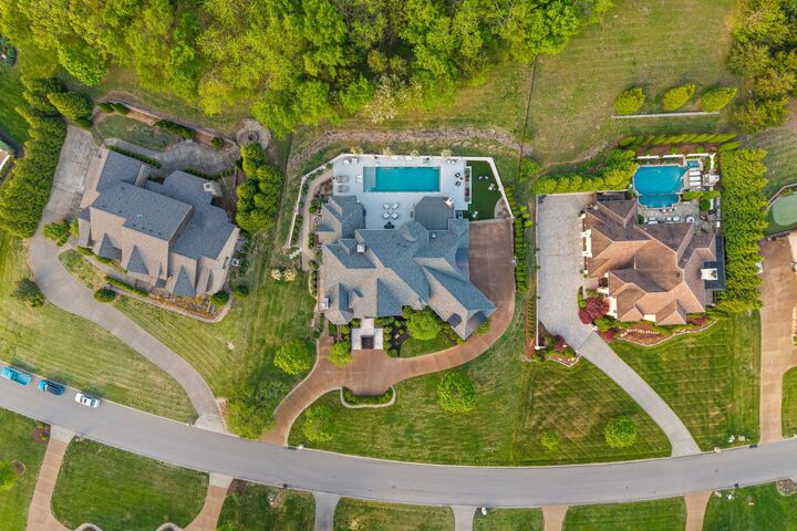 Property Photo:  672 Legends Crest Dr  TN 37069 