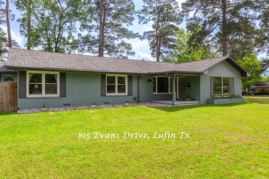 Property Photo:  815 Evans Drive  TX 75904 
