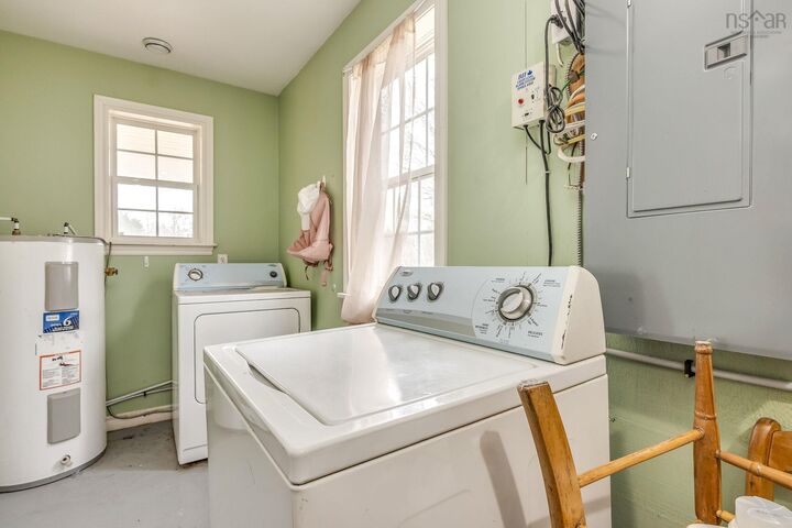Property Photo:  10251 1 Highway 10253 Highway 1, Paradise, Ns B0s 1R0  NS B0S 1R0 