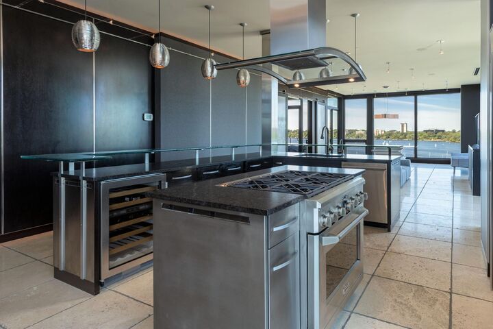 Property Photo:  1805 W Lake Street 502  MN 55408 