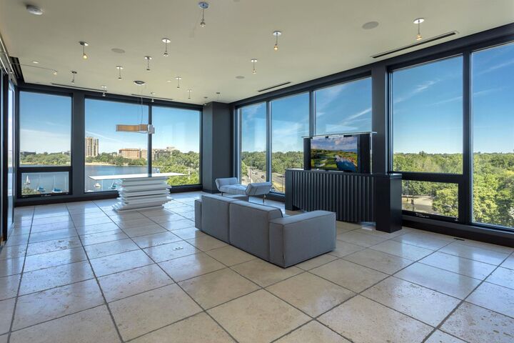 Property Photo:  1805 W Lake Street 502  MN 55408 