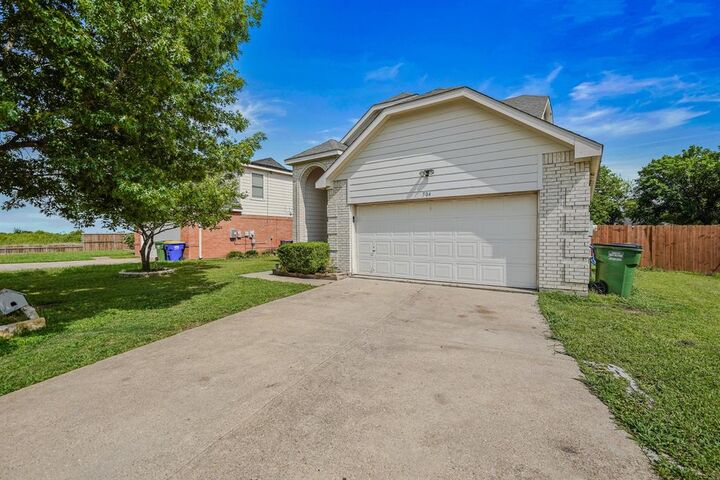 Property Photo:  504 Sunrise Circle  TX 75159 