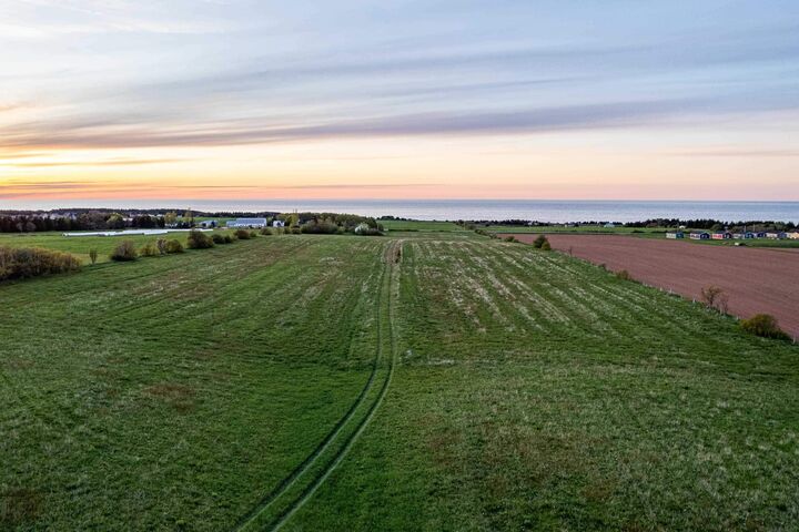 Acreage Cavendish Rd — photo 1