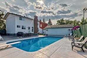 Property Photo: 420 Whitehorn Place NE AB T1Y 2B1