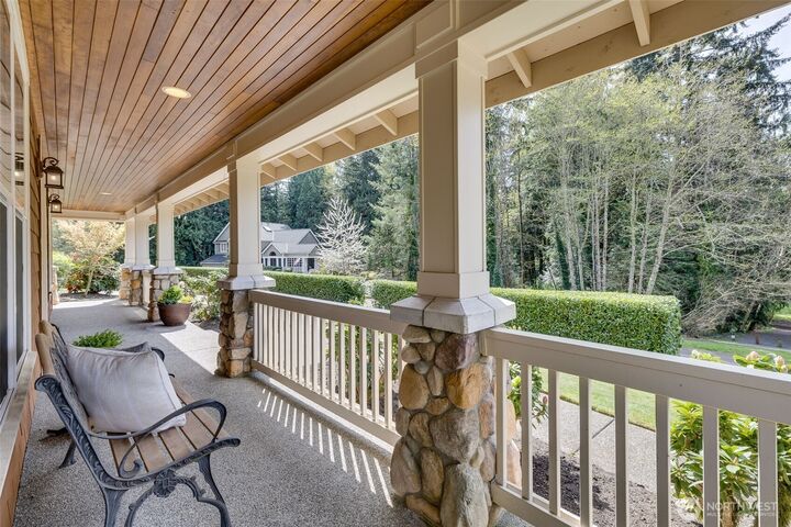Property Photo: 12118 198th Avenue NE WA 98077