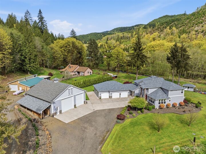 Property Photo:  480  Apple Creek Rd  WA 98632 