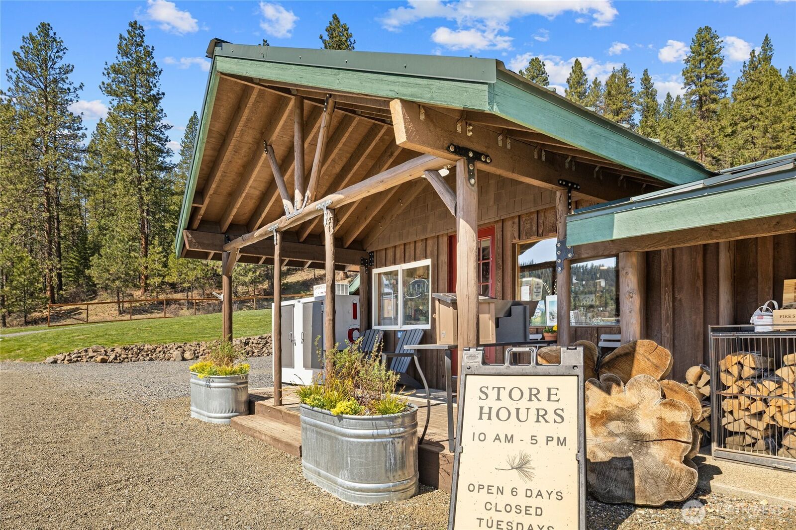 Property Photo:  10692  Teanaway Road  WA 98922 