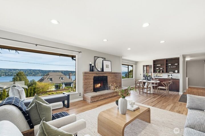 Property Photo:  6303  Wilson Avenue S  WA 98118 