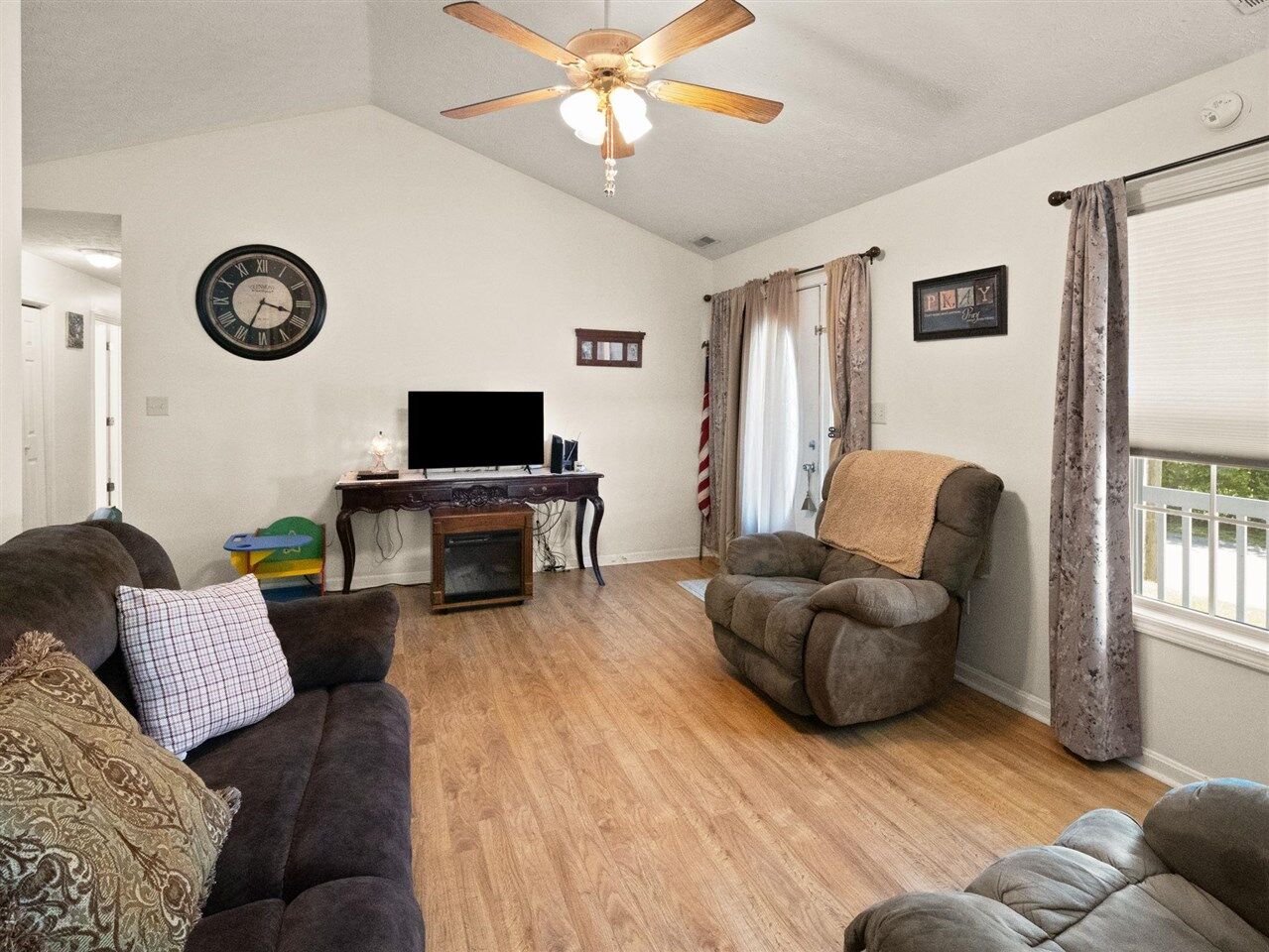 Property Photo:  1910 E 15th Street  KY 42303 
