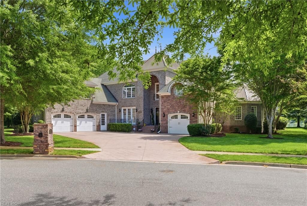 Property Photo:  1601 Water View Cir  VA 23322 