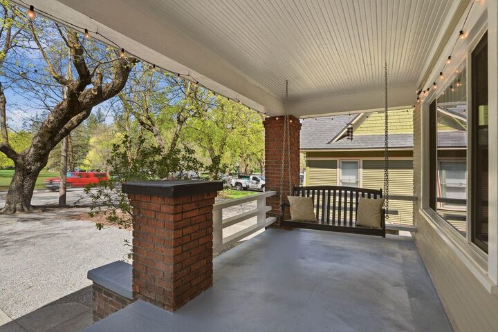 Property Photo:  1823 S Grand Blvd  WA 99203 