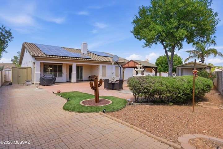 Property Photo:  7693 W Sunlark Way  AZ 85743 