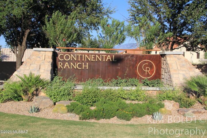 Property Photo: 7693 W Sunlark Way AZ 85743