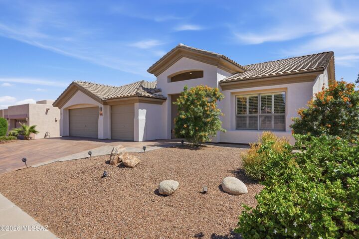 Property Photo:  7693 W Sunlark Way  AZ 85743 