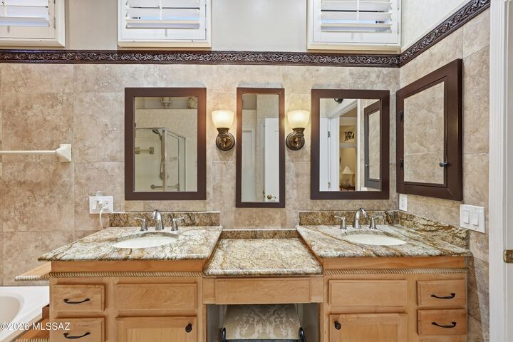 Property Photo:  7693 W Sunlark Way  AZ 85743 