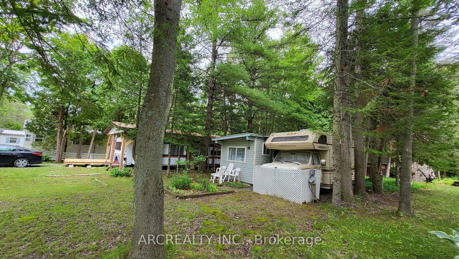Property Photo: 3 Chickadee Drive ON L0E 1N0