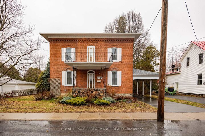 Property Photo: 11 Peter Street ON K0C 1T0