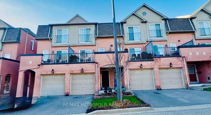 Property Photo: 1100 Begley Street 32 ON L1W 4B3