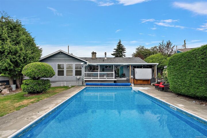 1573 Charlotte St — photo 1