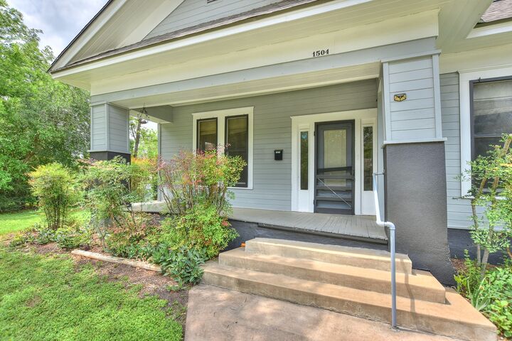 Property Photo:  1504 Maple Street  TX 78626 
