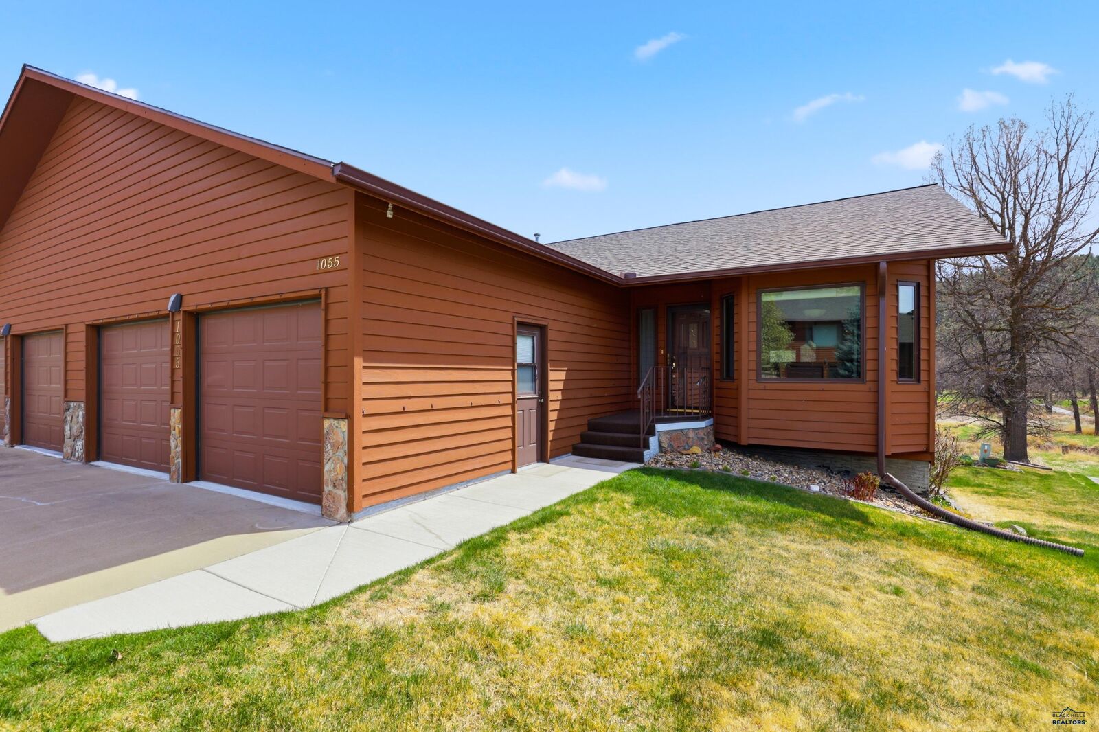 Property Photo: 1055 Duffer Dr SD 57702