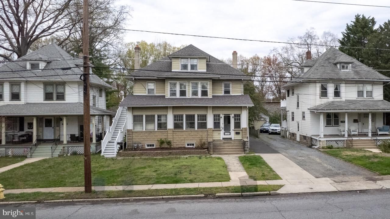 Property Photo:  425 Park Avenue  NJ 08108 