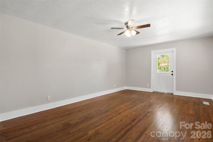 Property Photo:  2123 Pinedell Avenue  NC 28110 