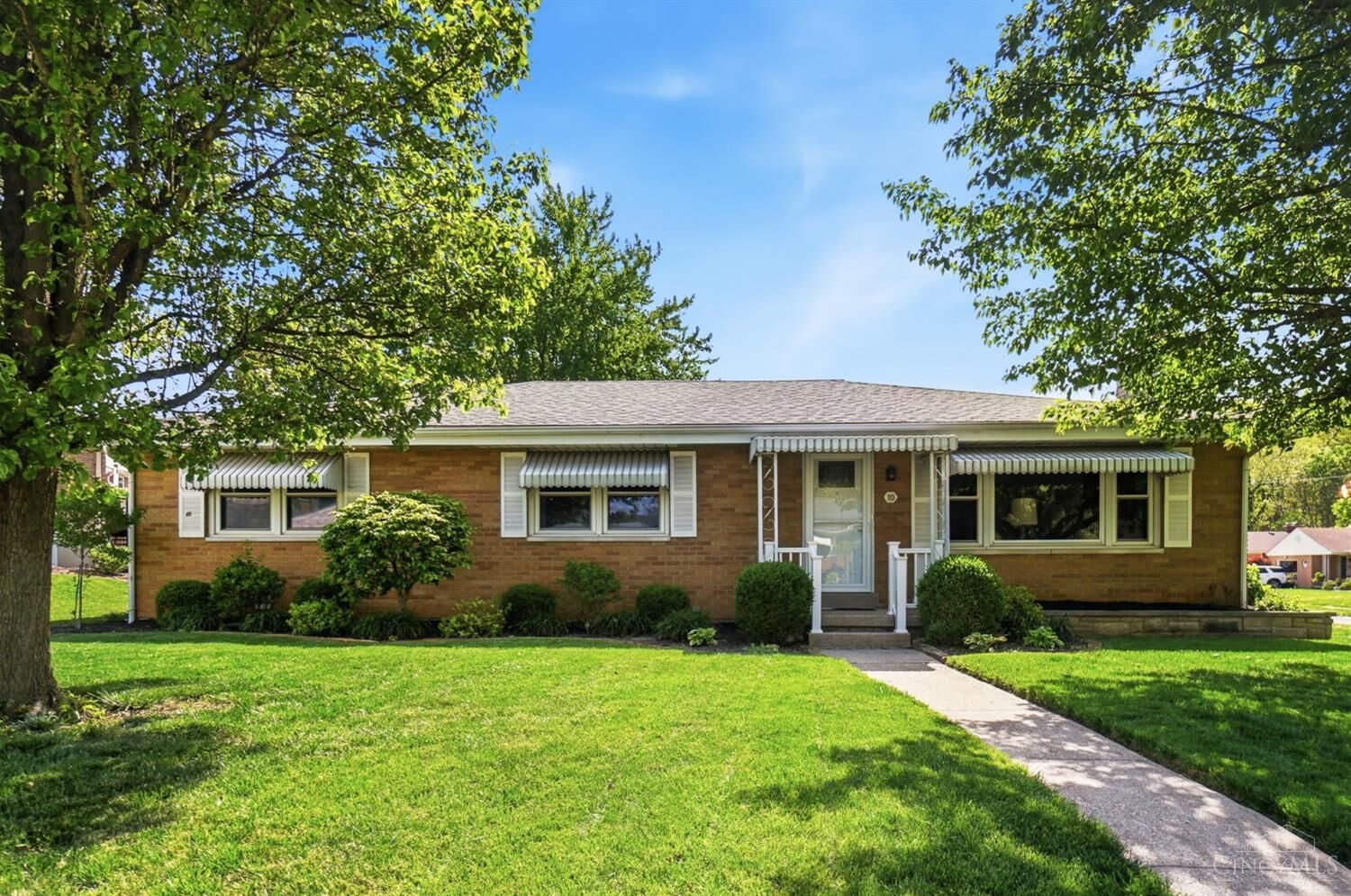 Property Photo:  10 Nancy Lane  OH 45013 