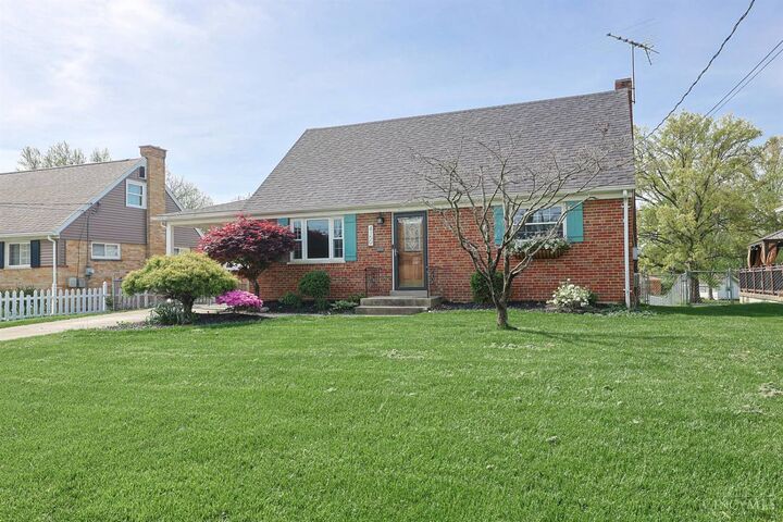 Property Photo:  4159 Larchview Drive  OH 45236 